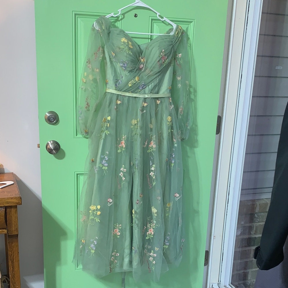 Floral Sage Green Dress - Women’s size 10